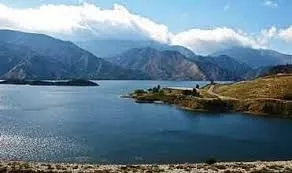 Pyramid Lake