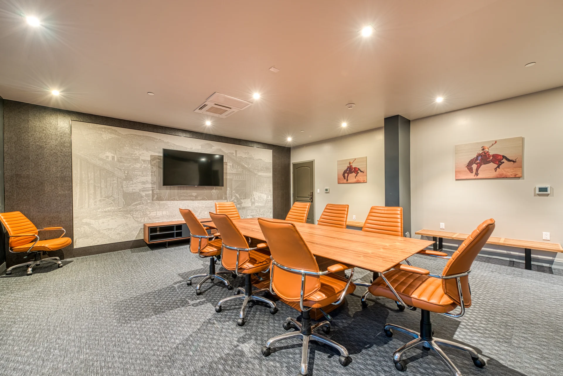Lexen Hotel Meeting Room